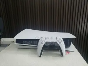PS5 With One Pad, No Games