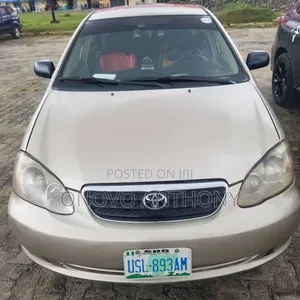 Toyota Corolla 2005 Gold