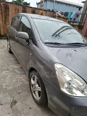 Toyota Corolla Verso 2008 Gray