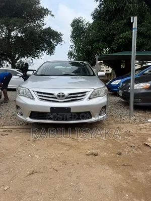 Toyota Corolla 2012 Silver