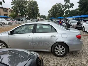 Toyota Corolla 2012 Silver