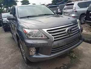 Lexus LX 2016 Green