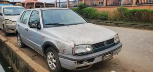 Volkswagen Golf 1999 Silver