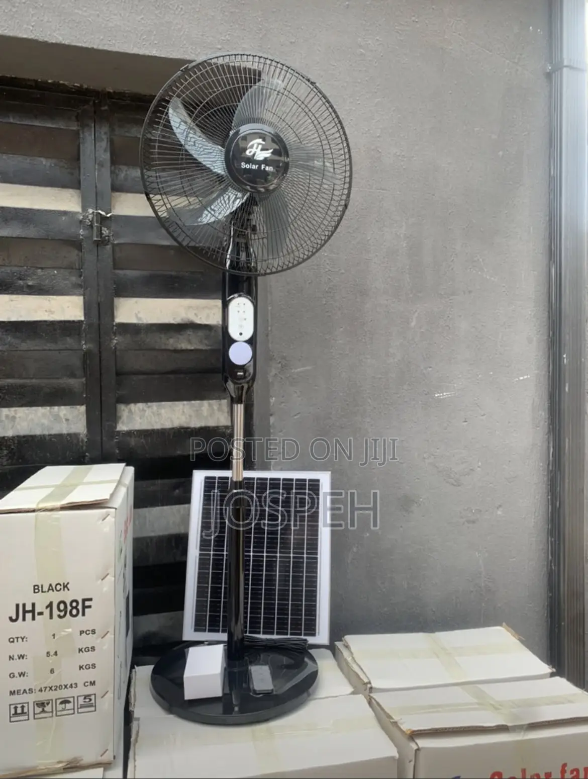 Solar Rechargeable Fan