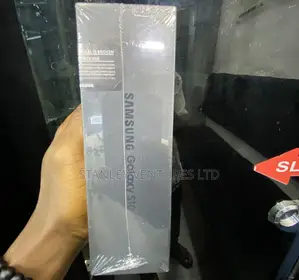 New Samsung Galaxy S10 128 GB Black