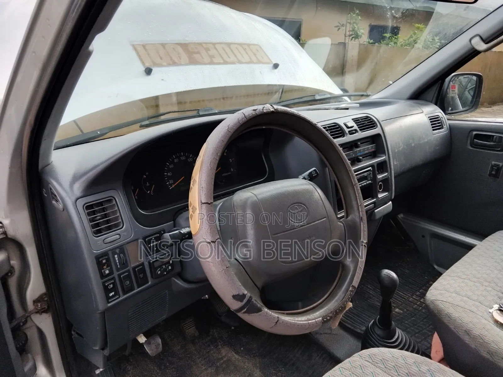 Toyota HiAce 2005 Silver