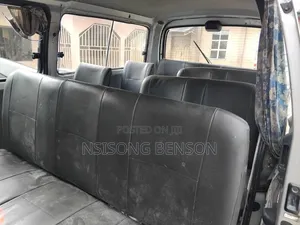 Toyota HiAce 2005 Silver