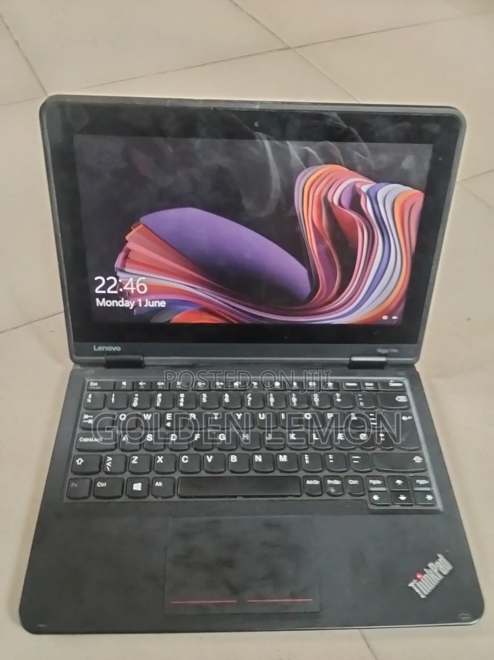 Laptop Lenovo ThinkPad Yoga 4GB Intel Core i3 HDD+SSD 512GB