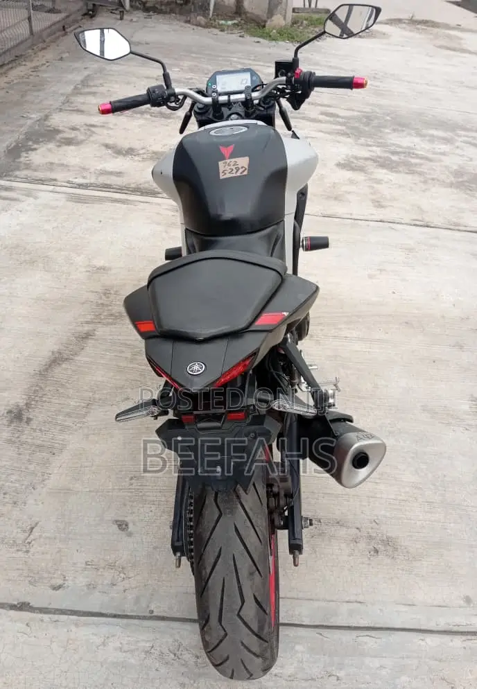 Yamaha 2022 White