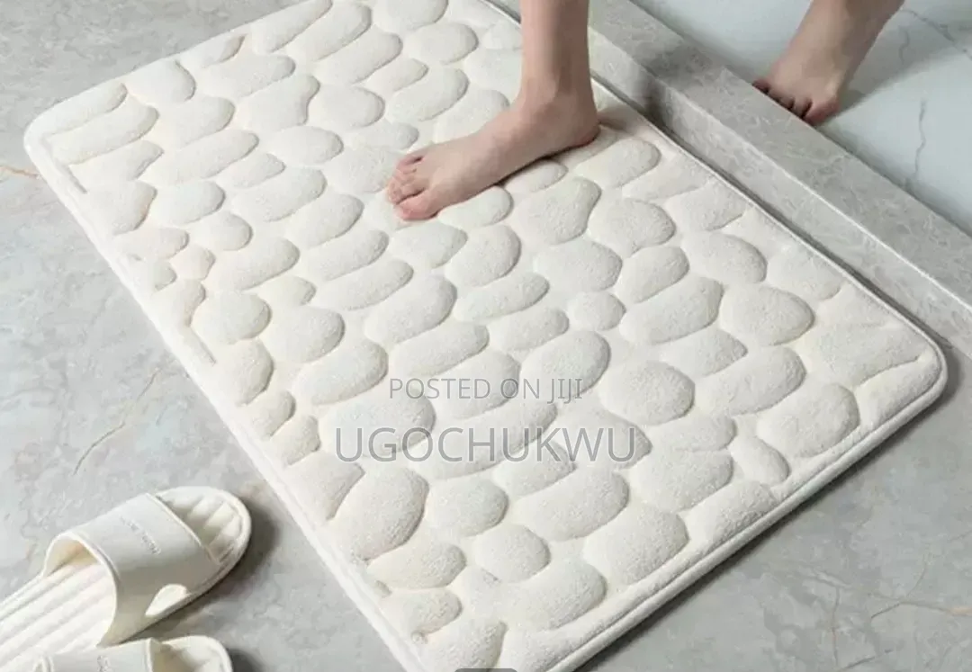 Household Pebble Texture Water-Absorbing Mat.