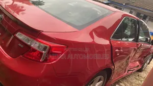Toyota Camry 2013 Maroon
