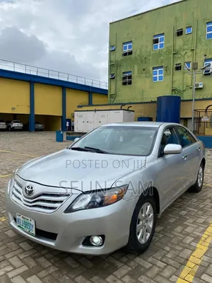 Toyota Camry 2009 Silver