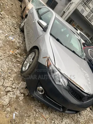 Toyota Camry 2014 Silver