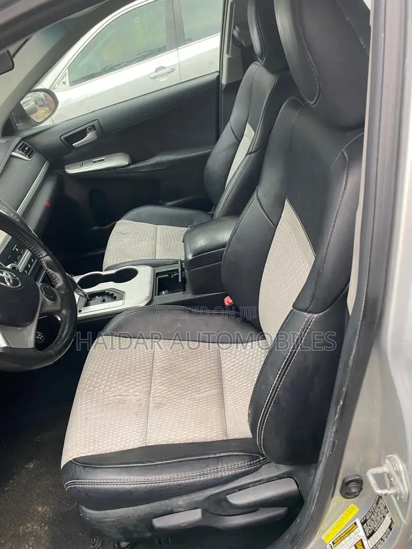 Toyota Camry 2014 Silver