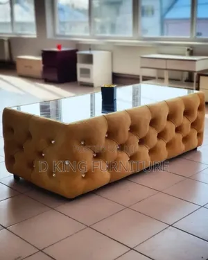 Quality Senter Table for Parlor