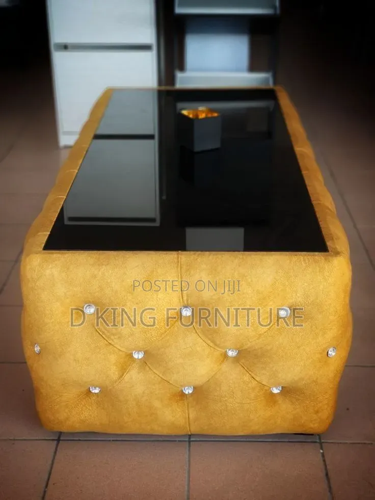 Quality Senter Table for Parlor