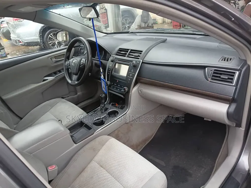 Toyota Camry 2016 Gray