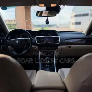 Honda Accord Touring 4dr Sedan FWD (3.5L 6cyl 6A) 2016 White