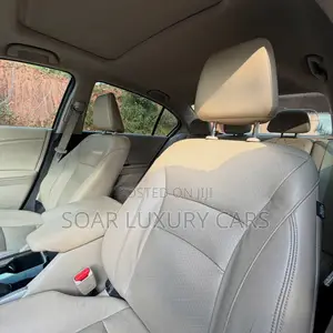 Honda Accord Touring 4dr Sedan FWD (3.5L 6cyl 6A) 2016 White