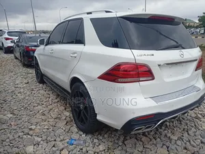 Mercedes-Benz M Class 2012 White