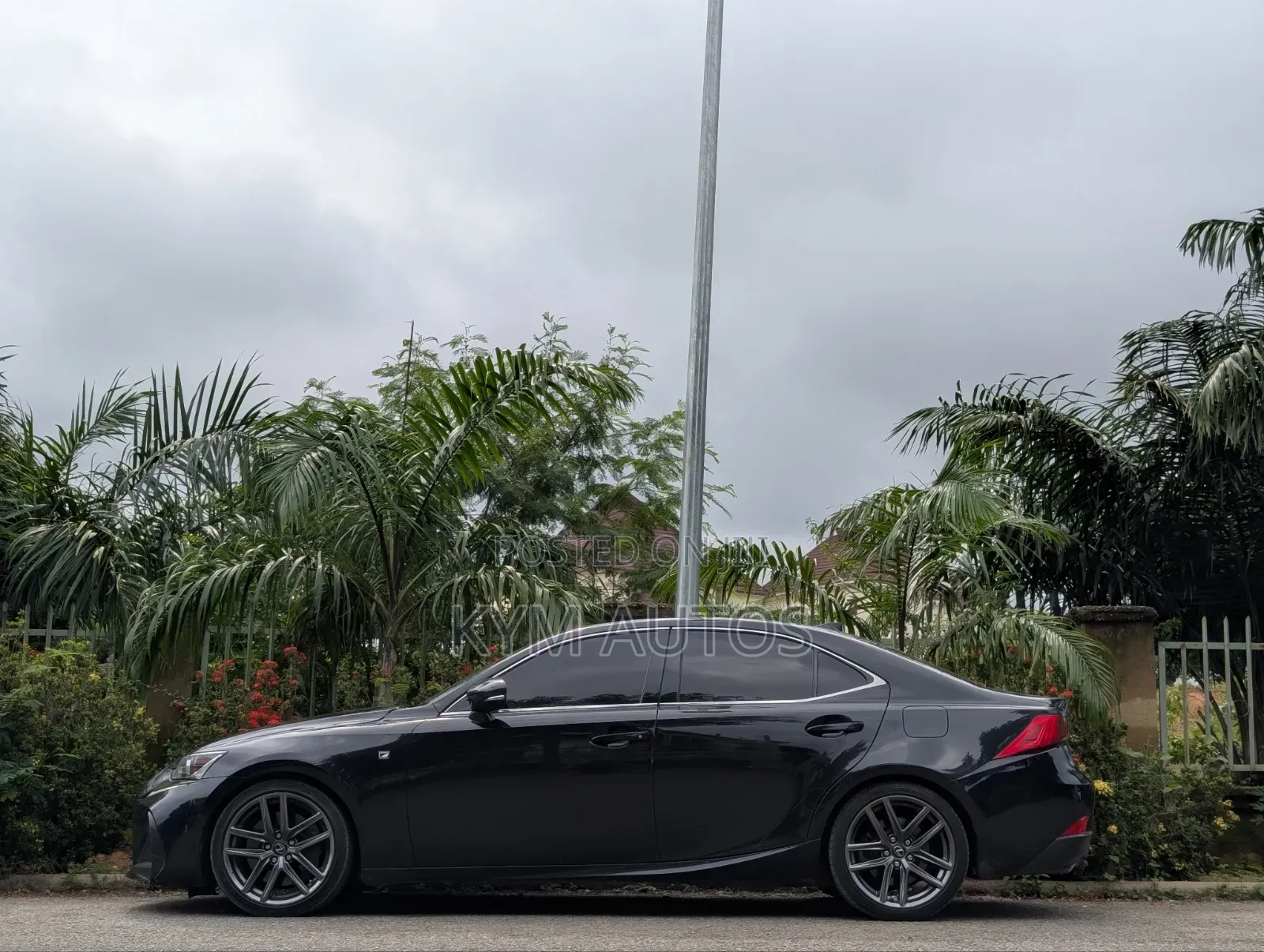 Lexus IS 2018 Black