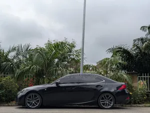 Lexus IS 2018 Black
