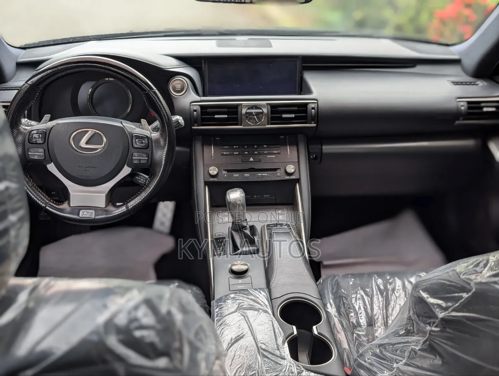 Lexus IS 2018 Black