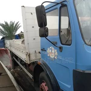 Mercedes Benz Pickup