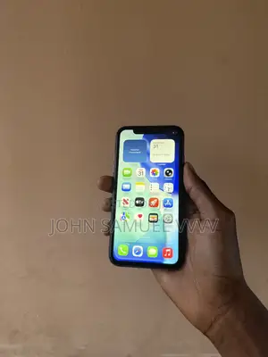 Apple iPhone 11 64 GB Black