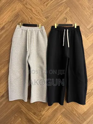 Premium Unisex Wide-Leg Jogger Sweatpants – Soft Casual Track Trousers