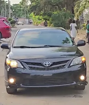 Toyota Corolla 2013 Black