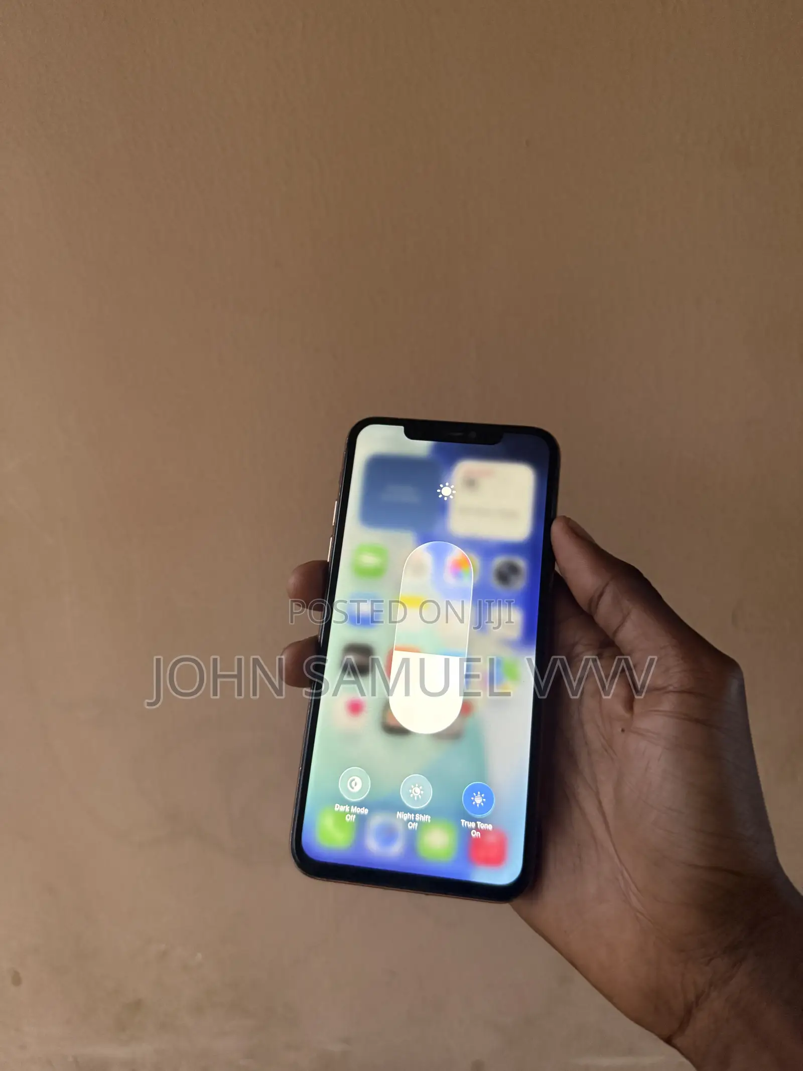 Apple iPhone 11 Pro Max 64 GB Gold