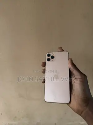 Apple iPhone 11 Pro Max 64 GB Gold