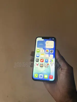 Apple iPhone 13 128 GB Red