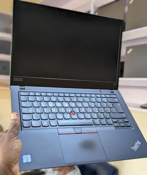 New Laptop Lenovo ThinkPad T490s 8GB Intel Core i5 SSD 256GB