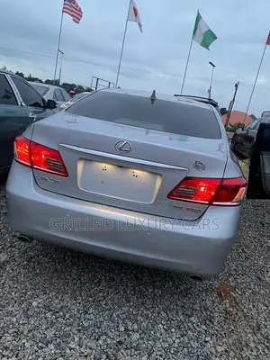 Lexus ES 350 2010 Silver