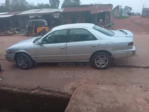 Toyota Camry 2002 Silver