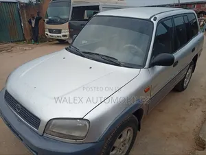 Toyota RAV4 Automatic 2000 Silver