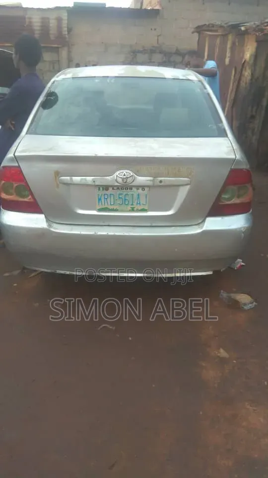 Toyota Corolla 2005 Silver