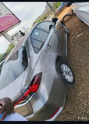 Toyota Corolla 2023 Gold