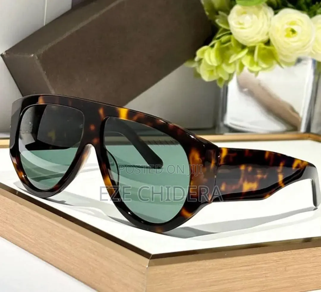 Tomford Glass