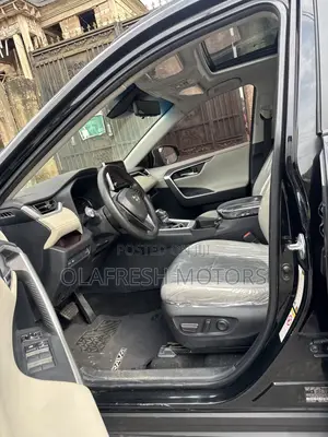 Toyota RAV4 2021 Black