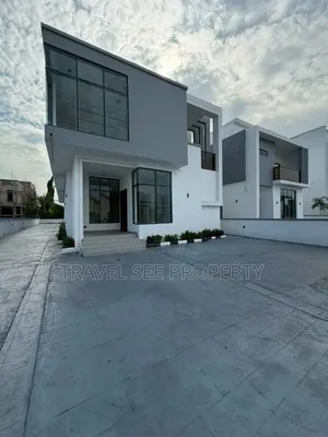 Furnished 5bdrm Duplex in Residents Area Lekki for sale