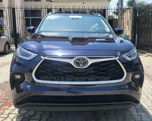 Toyota Highlander XLE AWD 2020 Blue