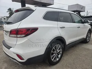 Hyundai Santa Fe 2018 White