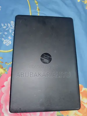 Laptop HP 15-ra003nia 4GB Intel HDD 500GB