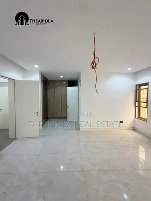 7bdrm Duplex in Guzape, Abuja for sale