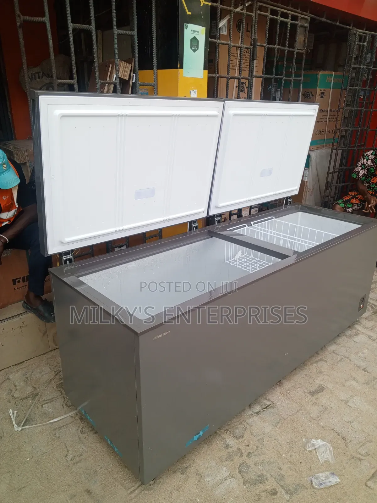 Hisense 702L Chest Freezer 91DD