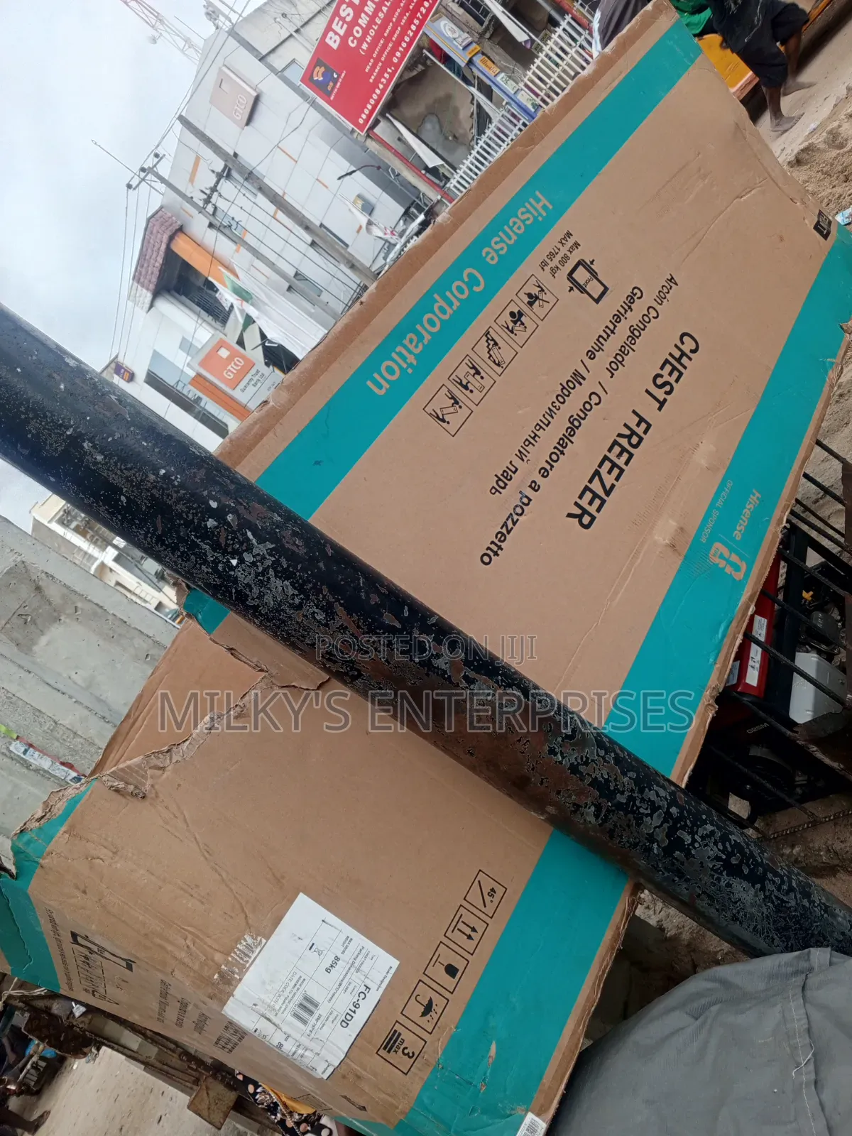 Hisense 702L Chest Freezer 91DD