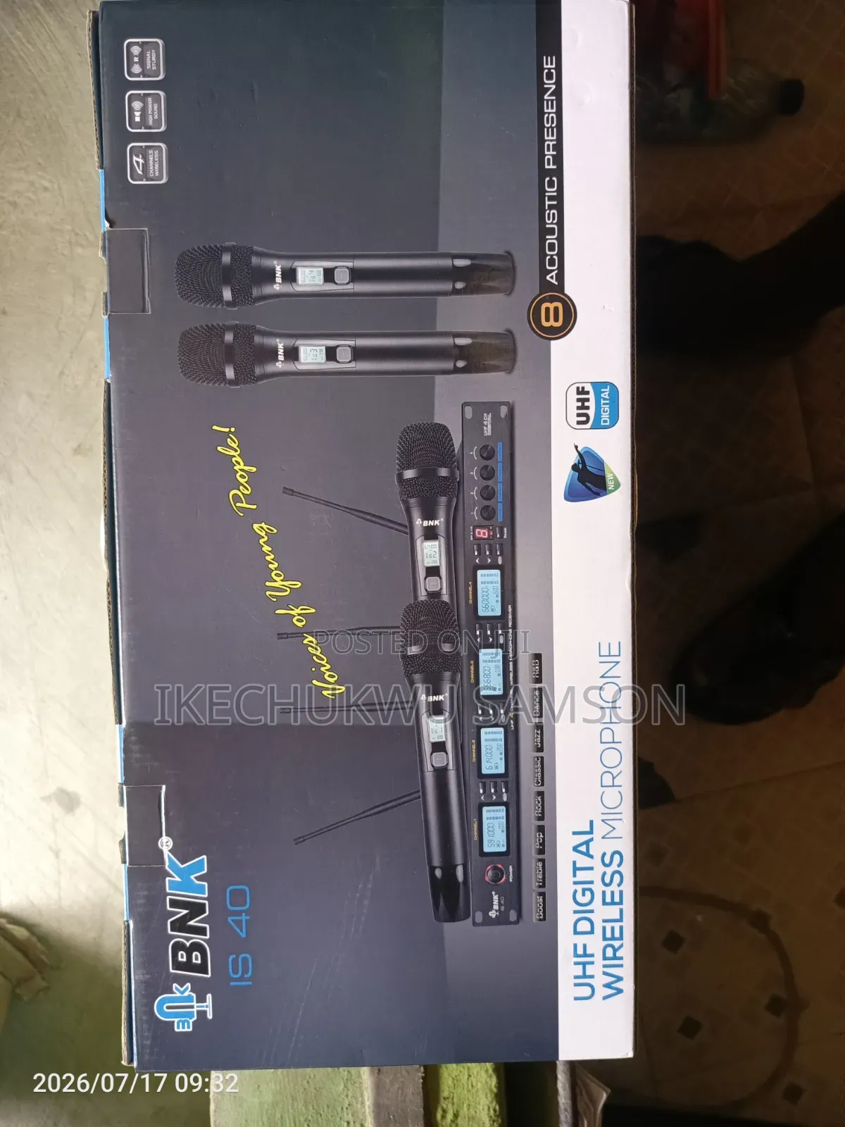 4 in 1 Wireless Microphone
